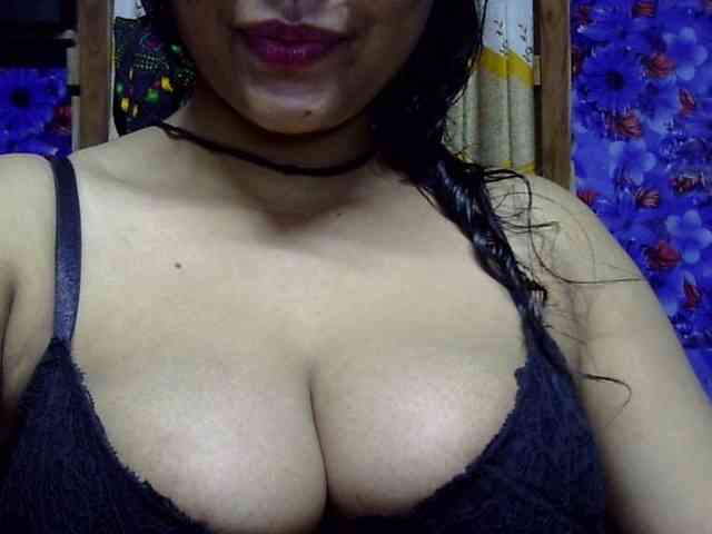 Nusrat-Mimi webcam