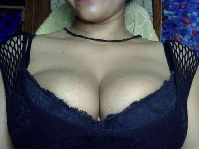 Nusrat-Mimi webcam