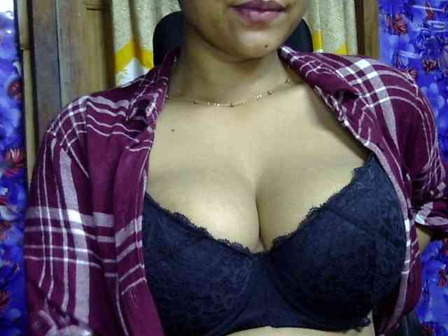 lima11's webcam live show