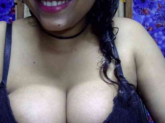 Nusrat-Mimi webcam
