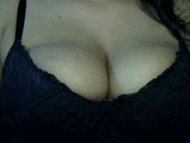 Nusrat-Mimi webcam