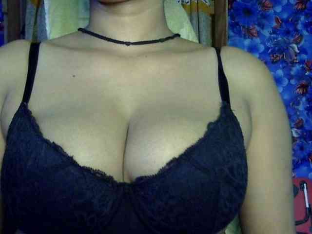 Nusrat-Mimi webcam