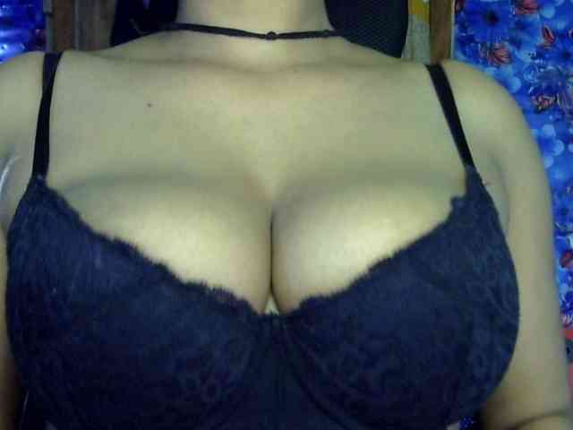 Nusrat-Mimi webcam