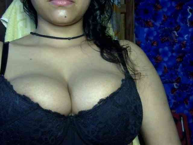 Nusrat-Mimi webcam