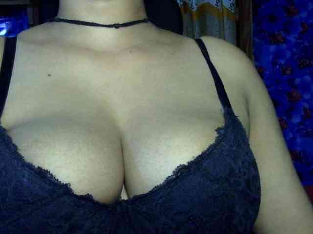 Nusrat-Mimi webcam