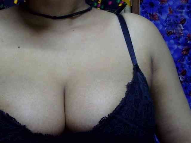 Nusrat-Mimi webcam
