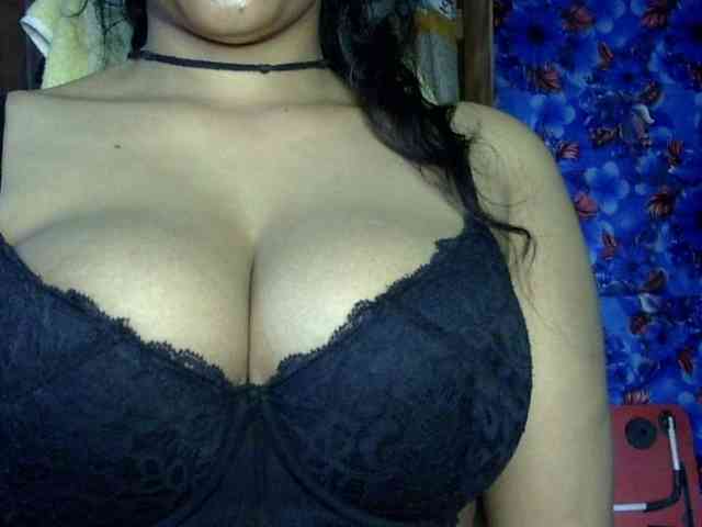 Nusrat-Mimi webcam