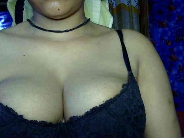 Nusrat-Mimi webcam