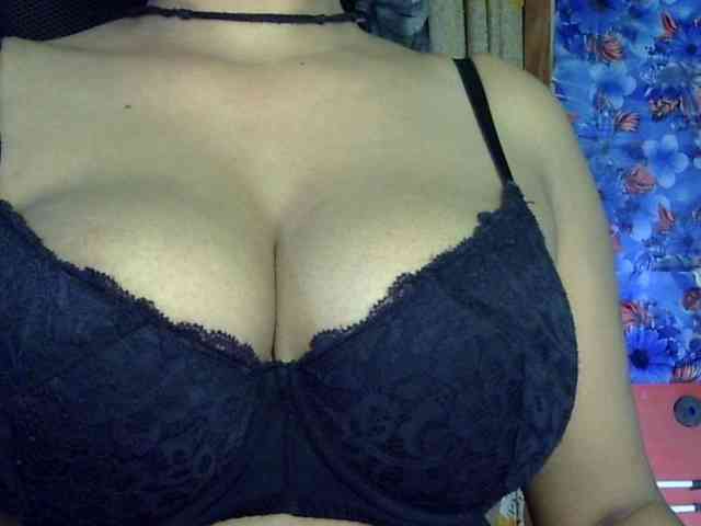Nusrat-Mimi webcam