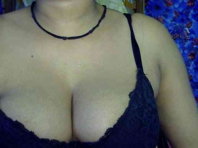 Nusrat-Mimi webcam
