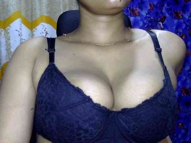 Nusrat-Mimi webcam