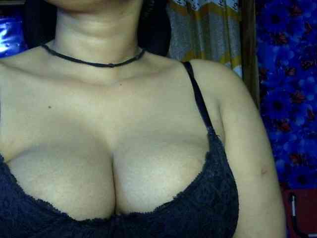 Nusrat-Mimi webcam