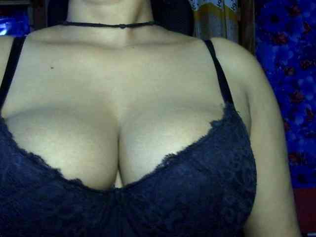 Nusrat-Mimi webcam