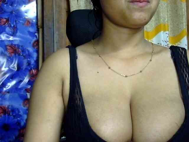 Nusrat-Mimi webcam