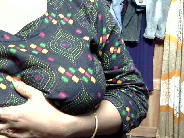 Nusrat-Mimi webcam