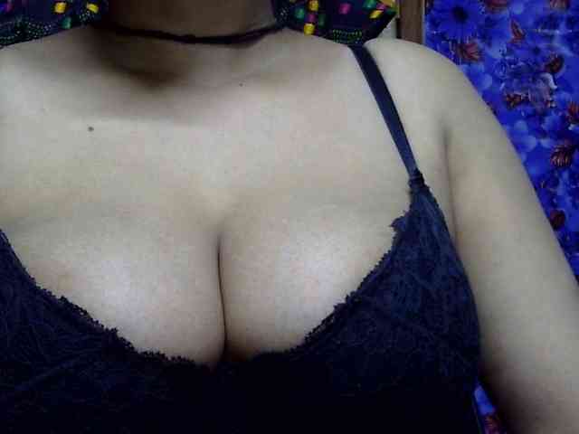 Nusrat-Mimi webcam
