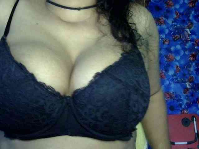 Nusrat-Mimi webcam