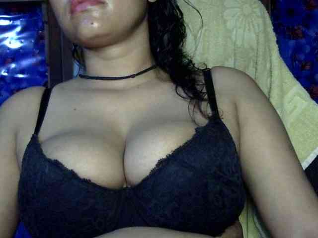 Nusrat-Mimi webcam