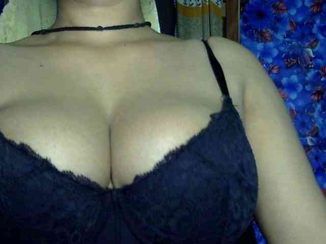 Nusrat-Mimi webcam