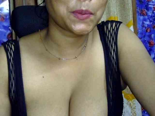 Nusrat-Mimi webcam