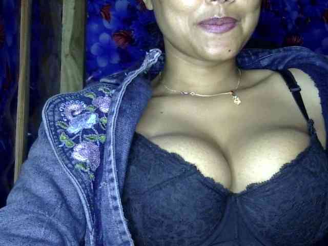 lima11 Live Webcam on BongaCams