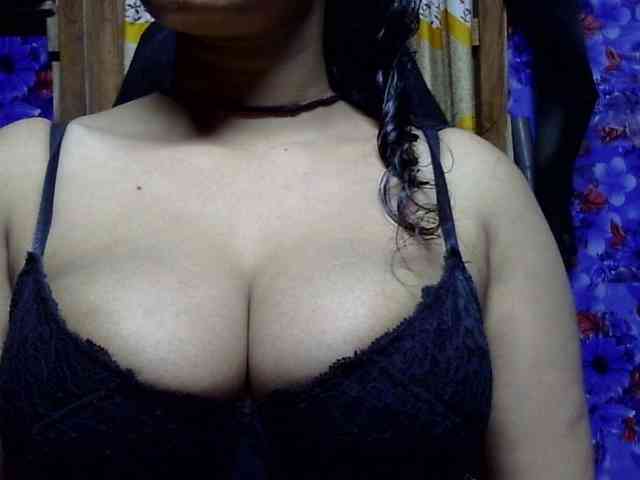 Nusrat-Mimi webcam