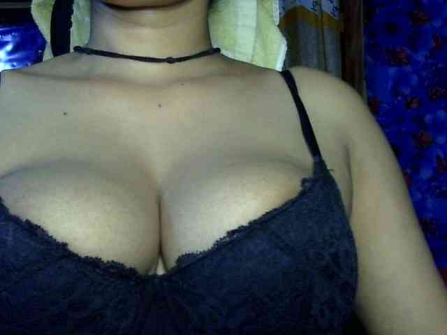 Nusrat-Mimi webcam