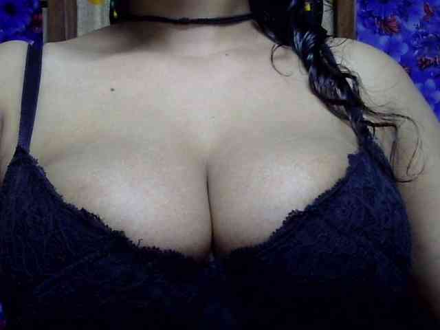 Nusrat-Mimi webcam