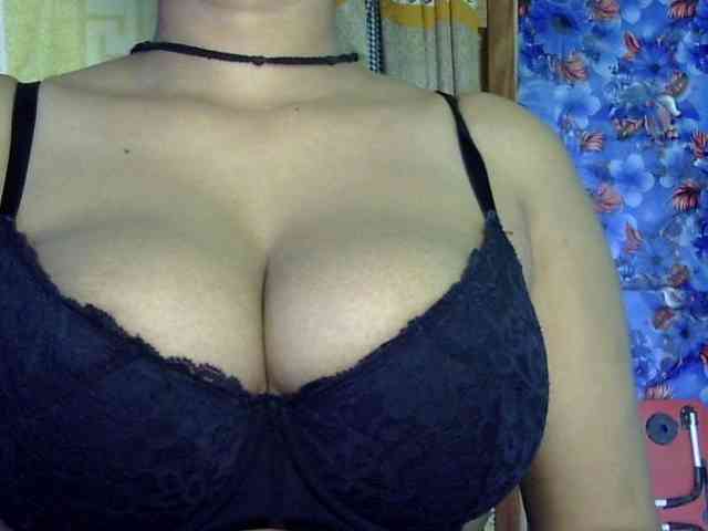 Nusrat-Mimi webcam