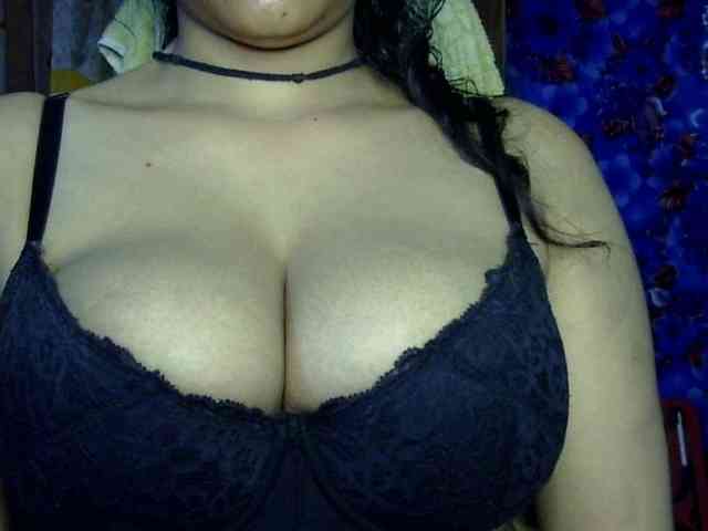 Nusrat-Mimi webcam