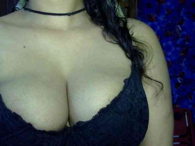 Nusrat-Mimi webcam