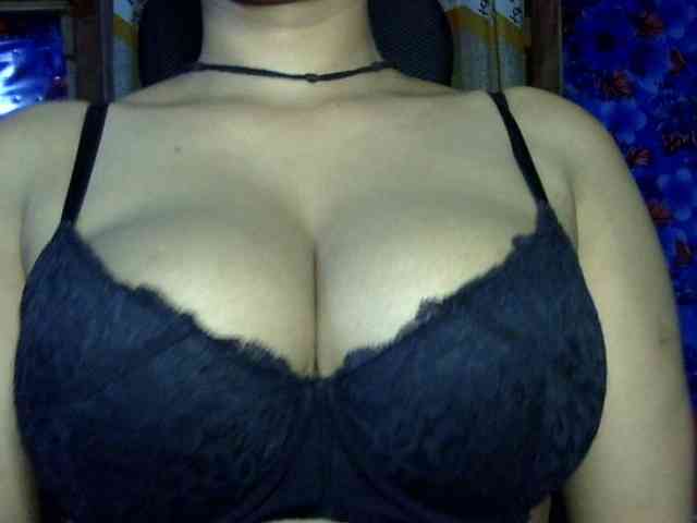 Nusrat-Mimi webcam