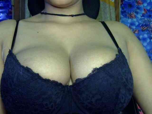 Nusrat-Mimi webcam