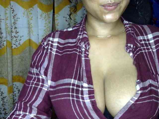 Nusrat-Mimi webcam
