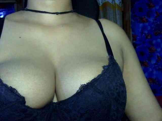 Nusrat-Mimi webcam