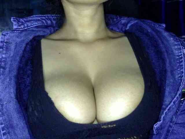 lima11 Live Webcam on BongaCams