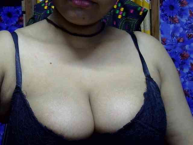 Nusrat-Mimi webcam