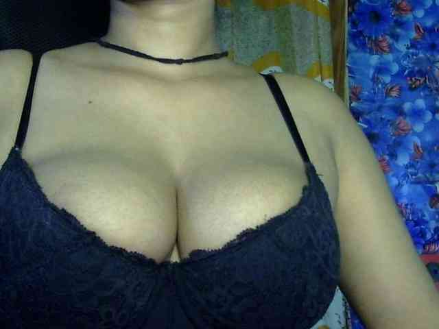 Nusrat-Mimi webcam