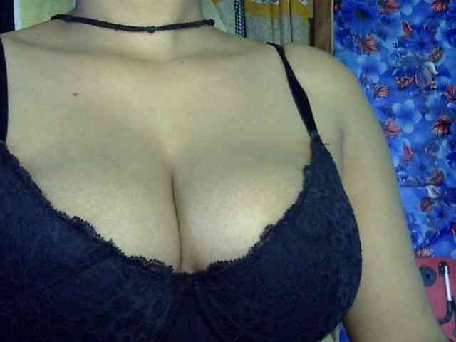 Nusrat-Mimi webcam
