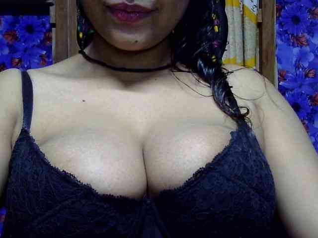 Nusrat-Mimi webcam