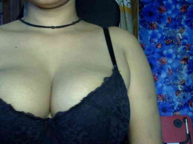 Nusrat-Mimi webcam