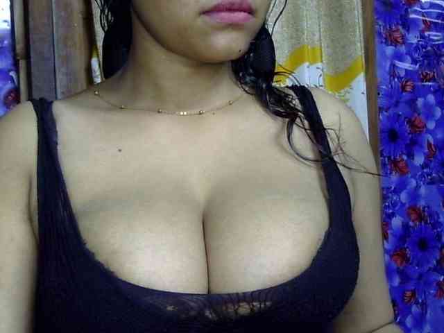 Nusrat-Mimi webcam