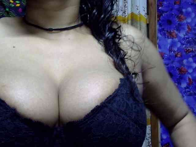 Nusrat-Mimi webcam