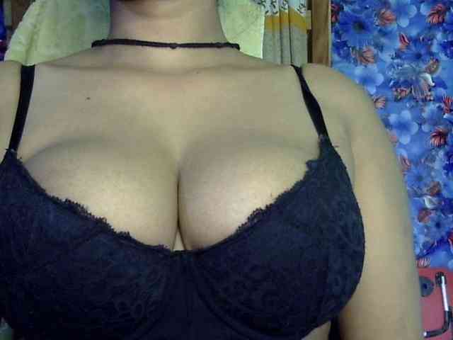 Nusrat-Mimi webcam