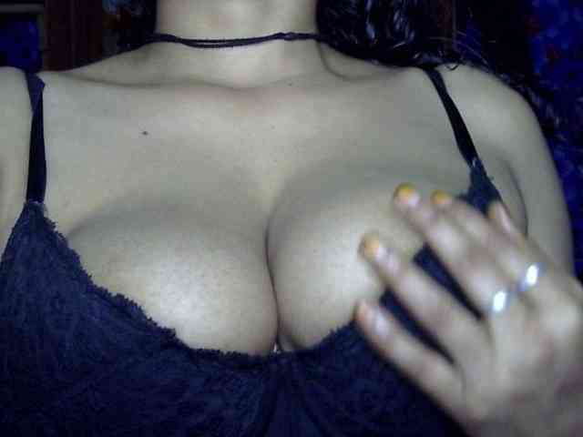 Nusrat-Mimi webcam