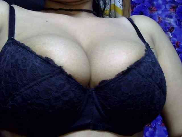 Nusrat-Mimi webcam