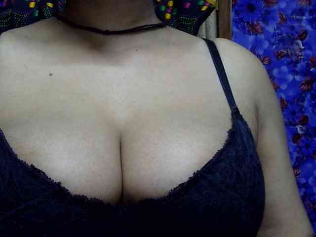 Nusrat-Mimi webcam