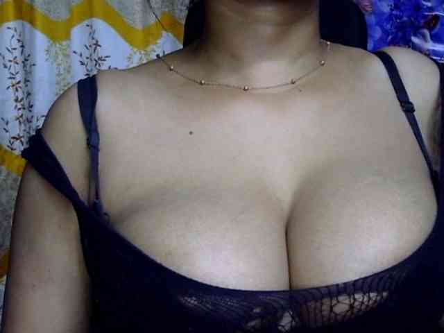 Nusrat-Mimi webcam