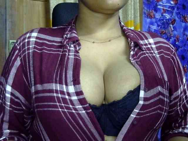 Nusrat-Mimi webcam