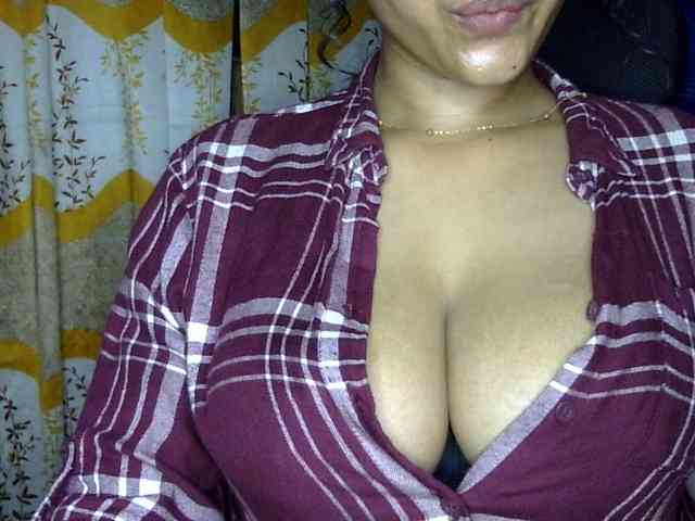 Nusrat-Mimi webcam